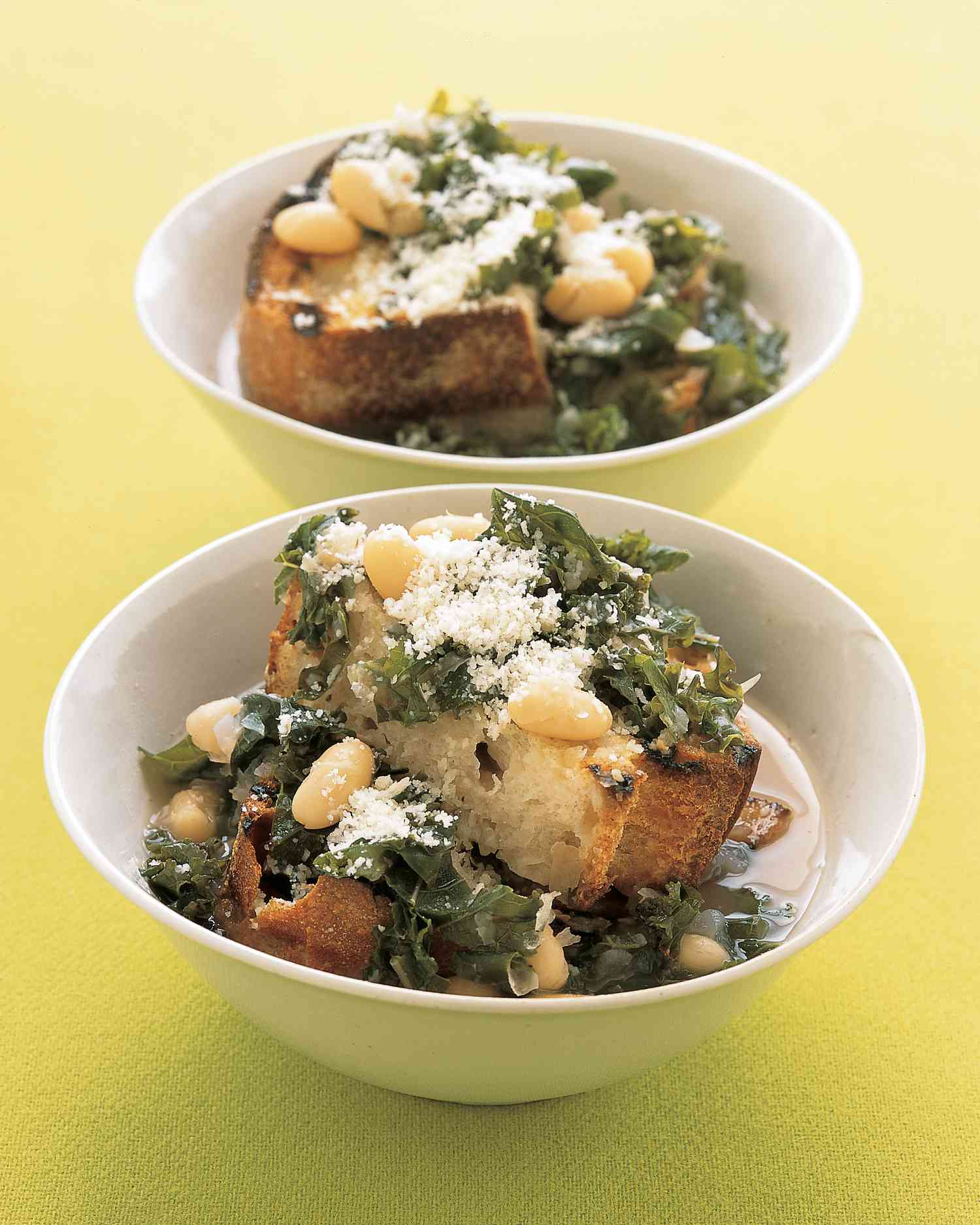 Easy White Bean & Kale Soup: Perfect for Plant-Based Diets